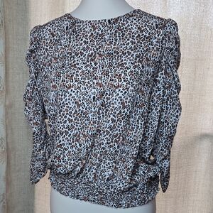 Black and White Ruched 3/4 Sleeve Blouse